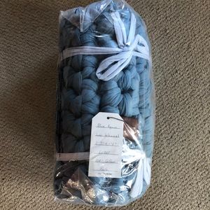 Sheltered & Co weighted lap blanket